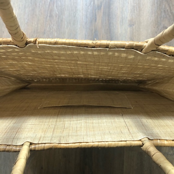 Vintage Handmade Woven Handbag - Picture 4 of 11